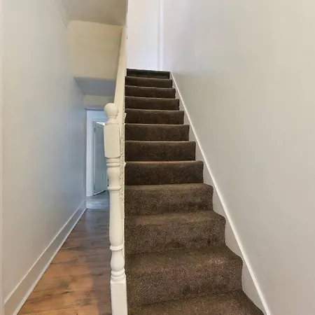 Cosy 3 Bed In Colliers Wood Casa vacanze