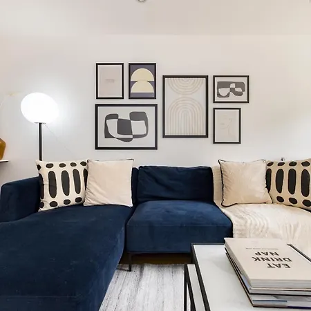 The Walworth Hideout - Elegant 2bdr Flat * London