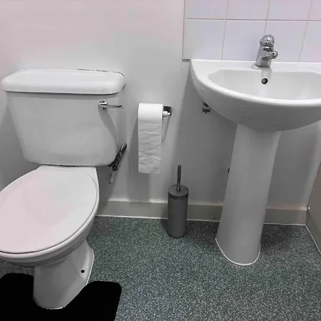 Cosy Spacious Studio Flat Stratford / Bow