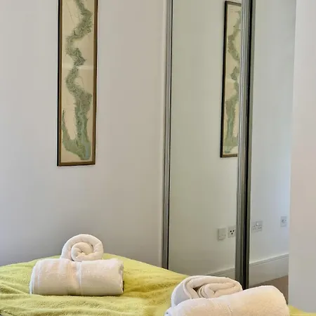 Kings Cross Apartment London