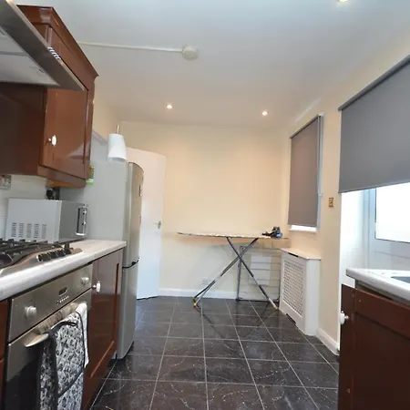 Holiday home Lovely 3 Bedroom House *