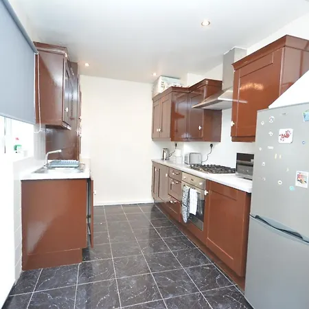 Lovely 3 Bedroom House *