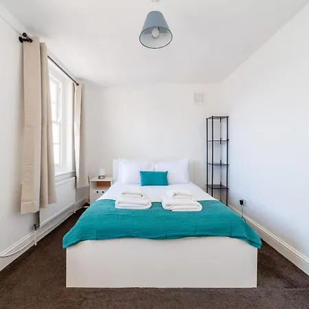Period Victorian Abode In Idyllic Kings Cross * Londýn