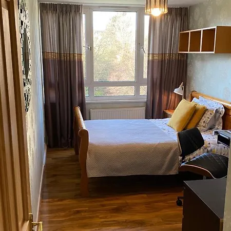 Entire Flat, Comfortable 2 Double Bedrooms Apartment London