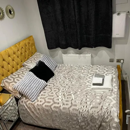 Crestfield Homestay