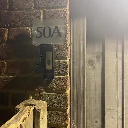 50a Green Lane 招待所 Cranford
