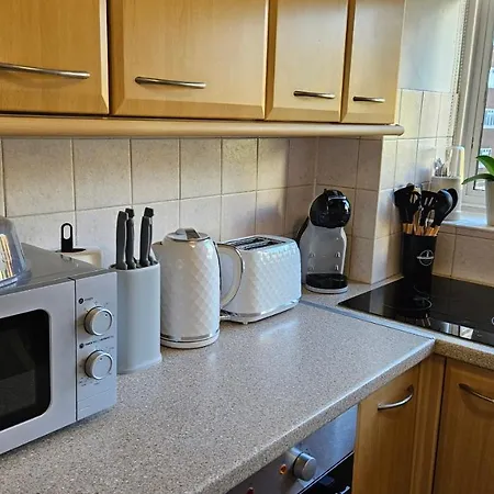 Spacious Two Bedroom In Battersea, Free Parking * Londres