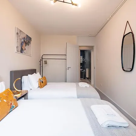 Lovely 4 Bedroom Flat In Wandsworth-