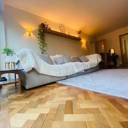 Apartment Pretty Fancy Staycation - South East London / Kent *
