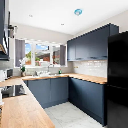 Stylish Sparkling Brand New 3 Bed House *