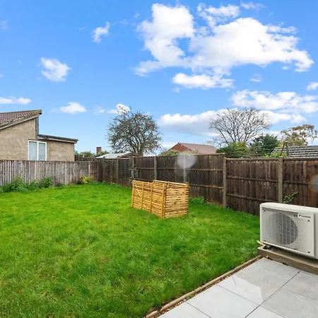 Holiday home Stylish Sparkling Brand New 3 Bed House *