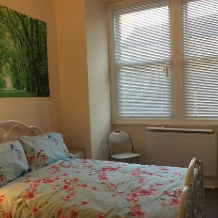Tdm Bachelot Lettings Ltd Guest house London