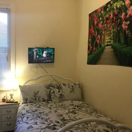 Guest house Tdm Bachelot Lettings Ltd London