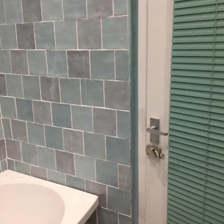 Guest house Tdm Bachelot Lettings Ltd