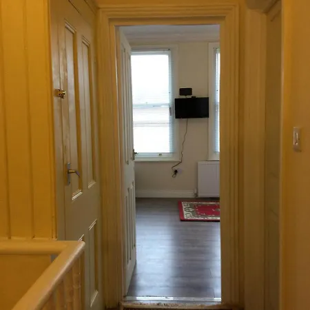 Tdm Bachelot Lettings Ltd Guest house London