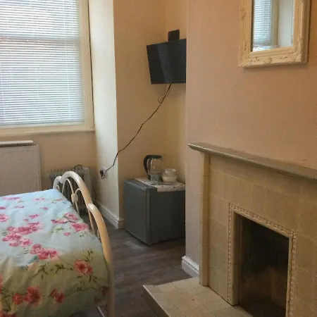 Guest house Tdm Bachelot Lettings Ltd