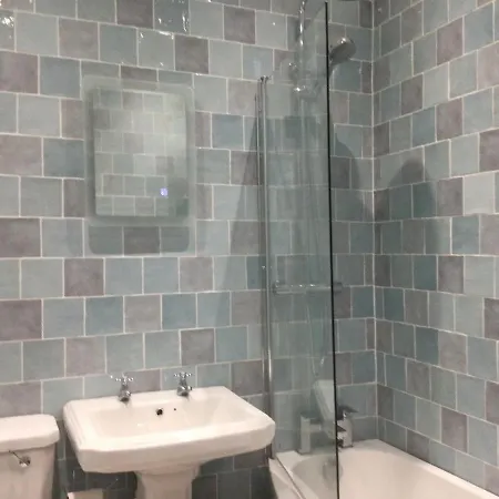 Guest house Tdm Bachelot Lettings Ltd London