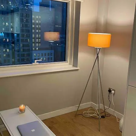 Apartment Skyline View - Of London.