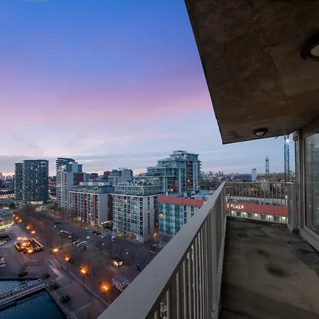 Excel 3 Bedroom Near City Airport And O2 Arena Apartament Londyn