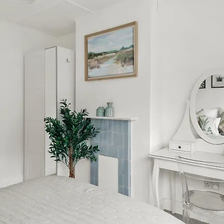 Guest house Wembley Hububb London