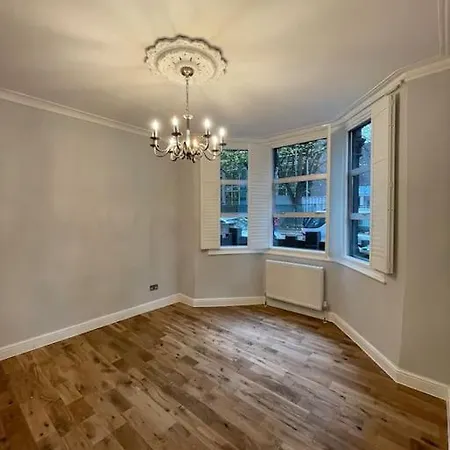 Holiday home A Beautiful Terraced House In Central *