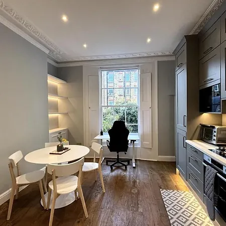 Elegant & Beautifully Presented 1bd Flat- Chelsea! アパート
