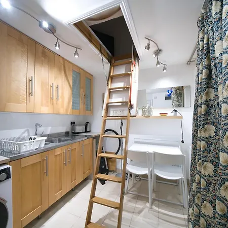 Luxury Terraced Victorian House Holiday home London