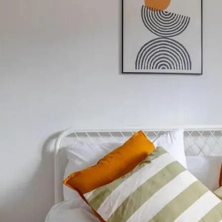 Cosy 4bd Flat Wprivate Balcony - Nine Elms! London