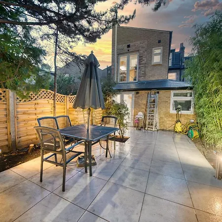 Luxury Terraced Victorian House Holiday home *