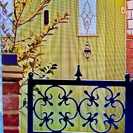 Luxury Terraced Victorian House * London