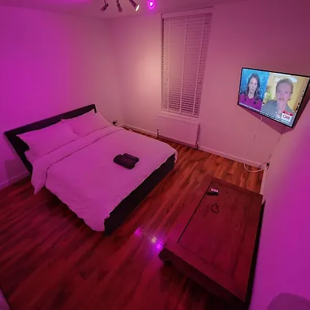 Homestay Magnolia Palazzo London