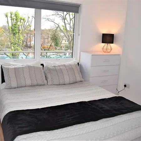 Urban Gem Apartment- Free Parking Appartamento *