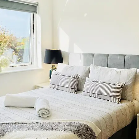 Urban Gem Apartment- Free Parking Appartamento Enfield