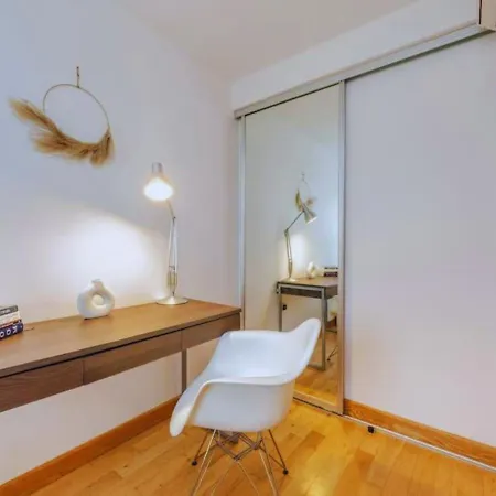 Kensington & Chelsea - Stylish In Central Apartment
