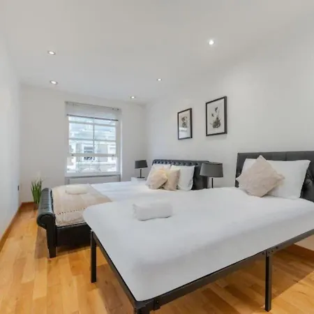 Kensington & Chelsea - Stylish In Central