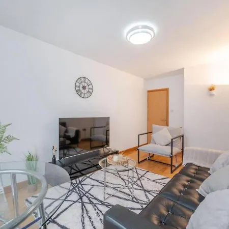 Kensington & Chelsea - Stylish In Central London