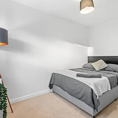 Holiday home Modern Detached 5 Bedroom House *