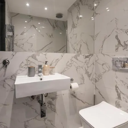 Luxury Georgian House In Marylebone: Modern 1-bed Retreat London