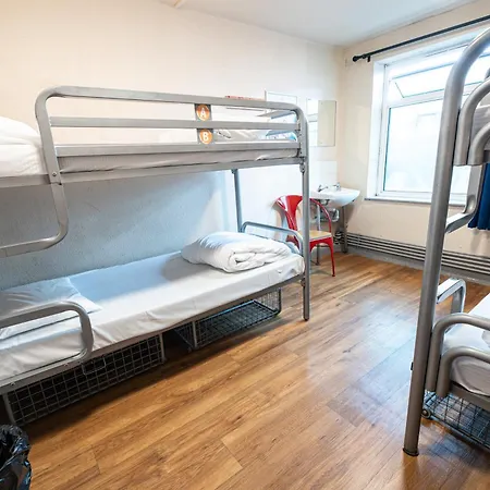 St Christopher's Shepherd's Bush Hostal *