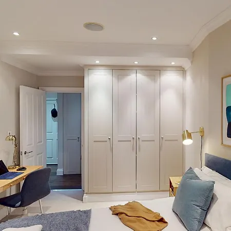 Madison Hill - White Hill House 3 - 1 Bedroom Flat * Londyn