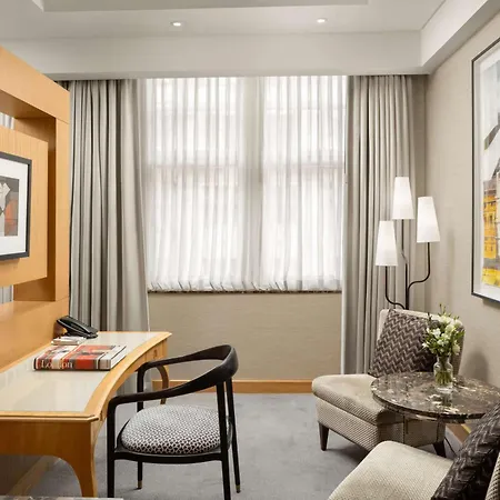 Conrad St James Отель 5*