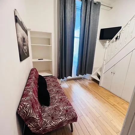F5- Mezzanine Fits 3 Near Paddington *