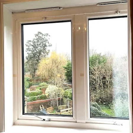 Great 2 Bedrooms 15 Mins From The Centre Appartement Londen