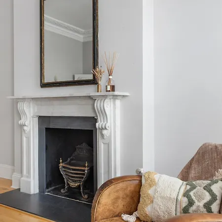 Apartment Parea Living - Notting Hill, Stylish 1-bedroom Flat, Private Gardens, Remote Working *
