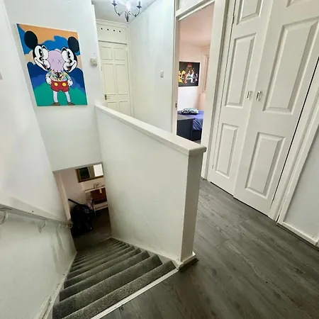 Guest house Bow