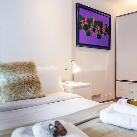 Immensely Beautiful Studio, 5 Min To Paddington Apartment *