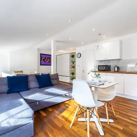 Apartment Immensely Beautiful Studio, 5 Min To Paddington