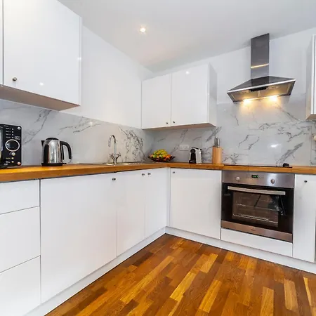 Immensely Beautiful Studio, 5 Min To Paddington Apartment *