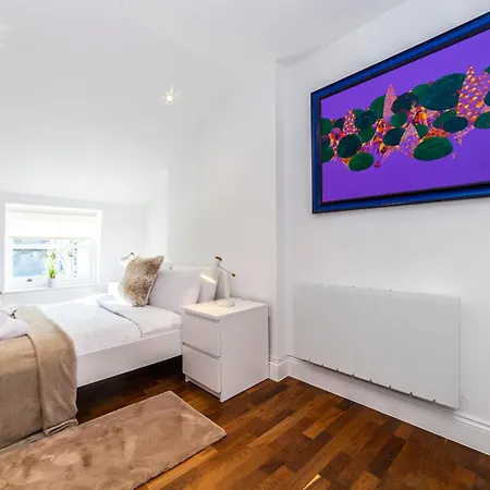 Immensely Beautiful Studio, 5 Min To Paddington Apartment *