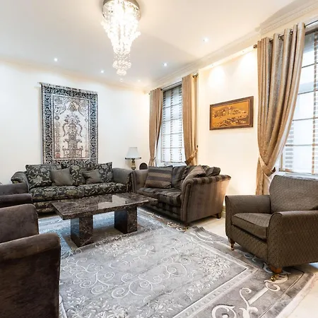 Luxury 4 Bedroom Flat In Sussex Gardens *